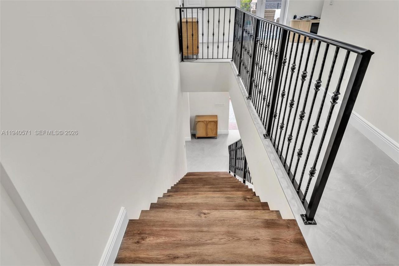 1636 SW 9th St, Miami, FL 33135 Photo