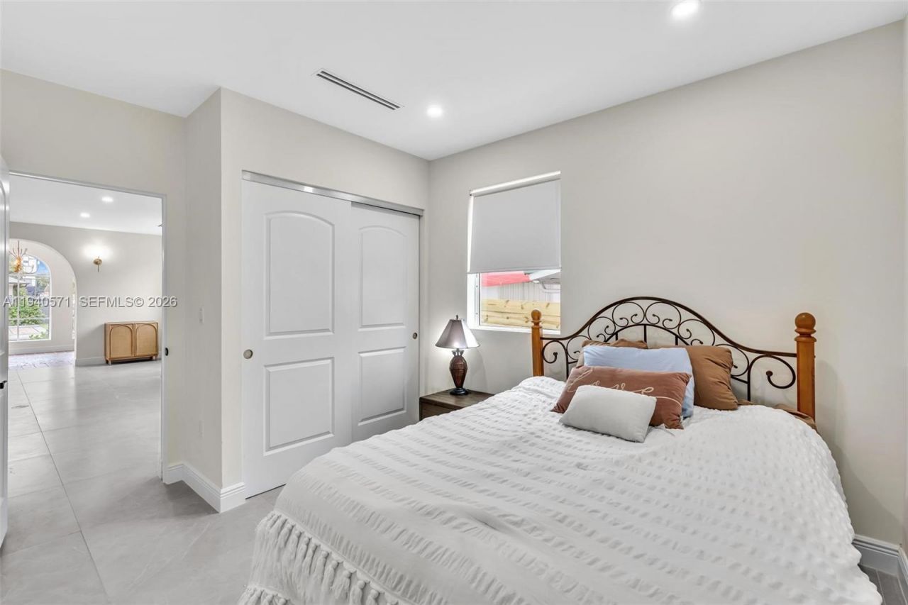 1636 SW 9th St, Miami, FL 33135 Photo