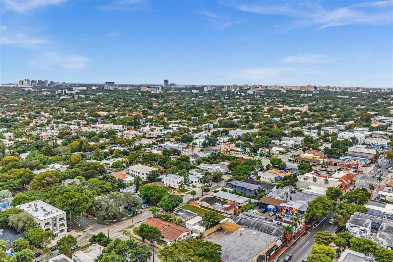 1636 SW 9th St, Miami, FL 33135 Photo