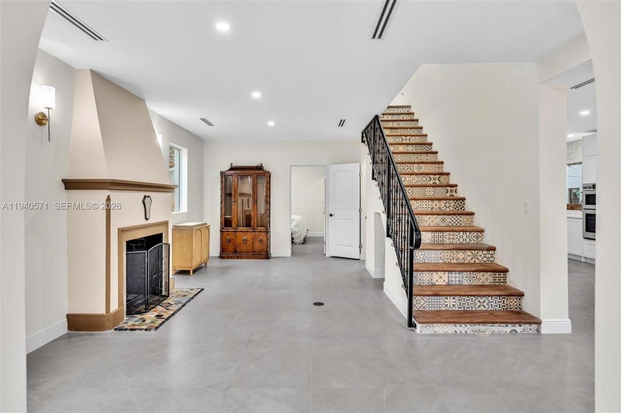 1636 SW 9th St, Miami, FL 33135 Photo