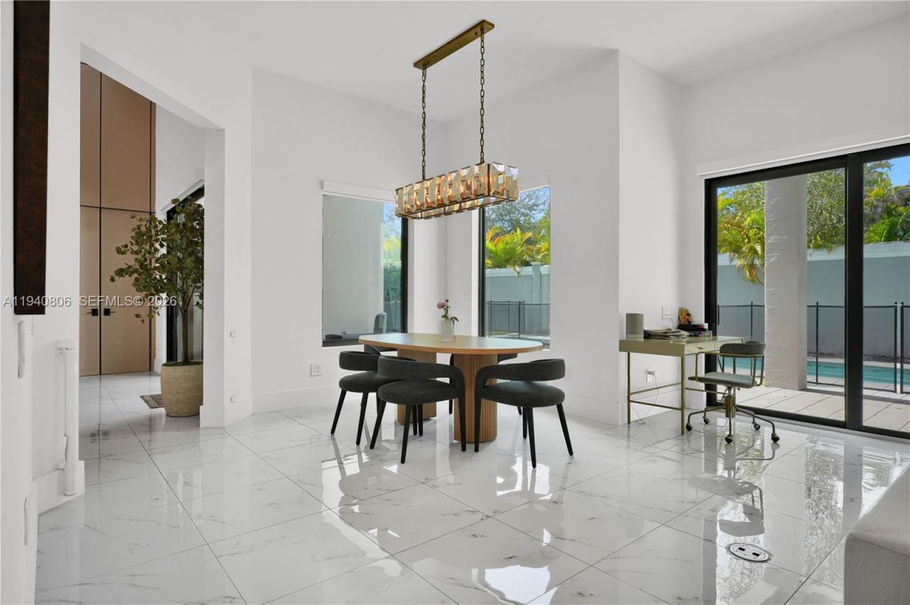 5635 Brookfield Cir W, Fort Lauderdale, FL 33312 Photo