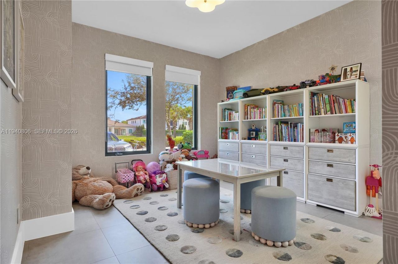 5635 Brookfield Cir W, Fort Lauderdale, FL 33312 Photo