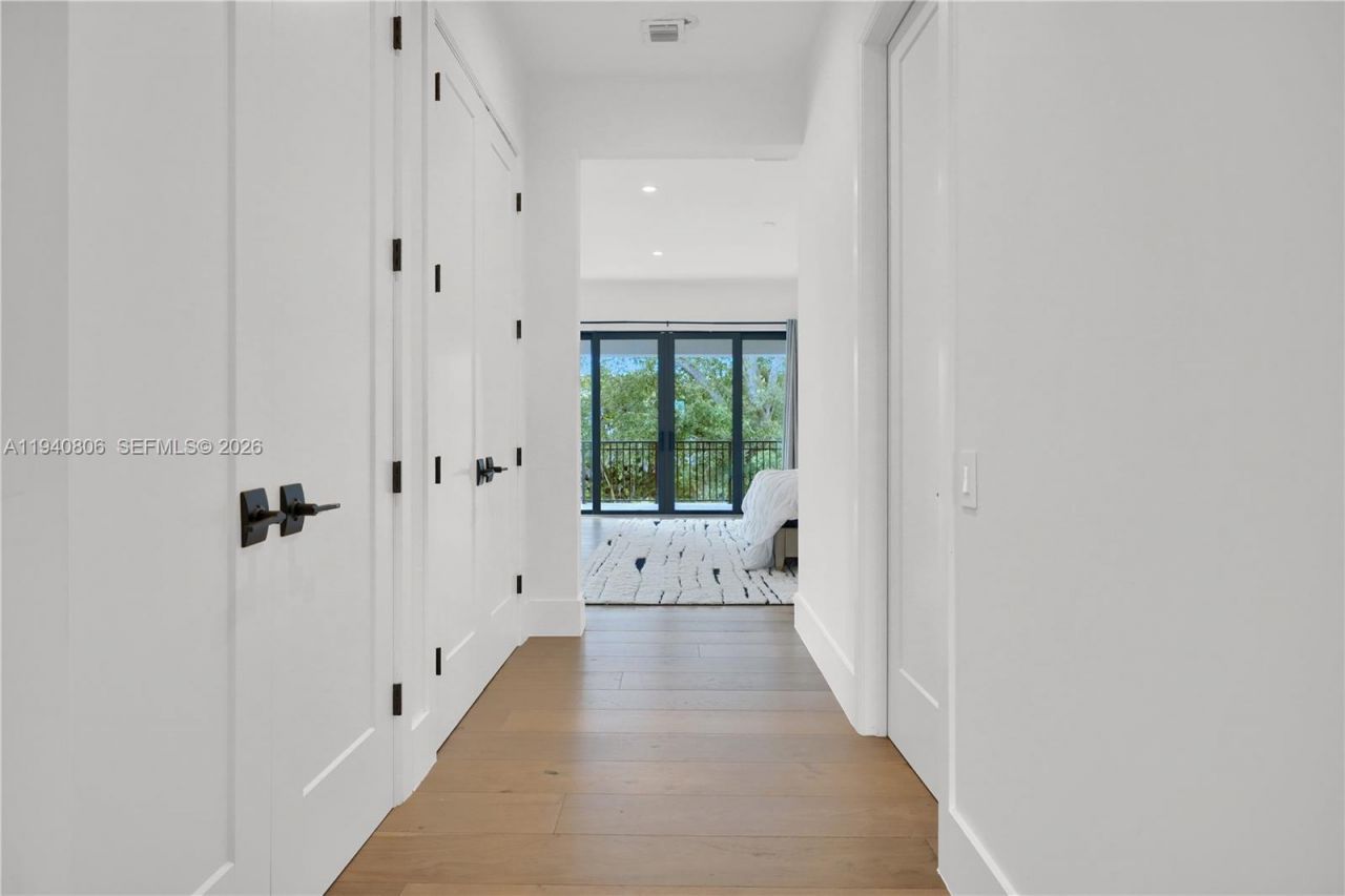 5635 Brookfield Cir W, Fort Lauderdale, FL 33312 Photo