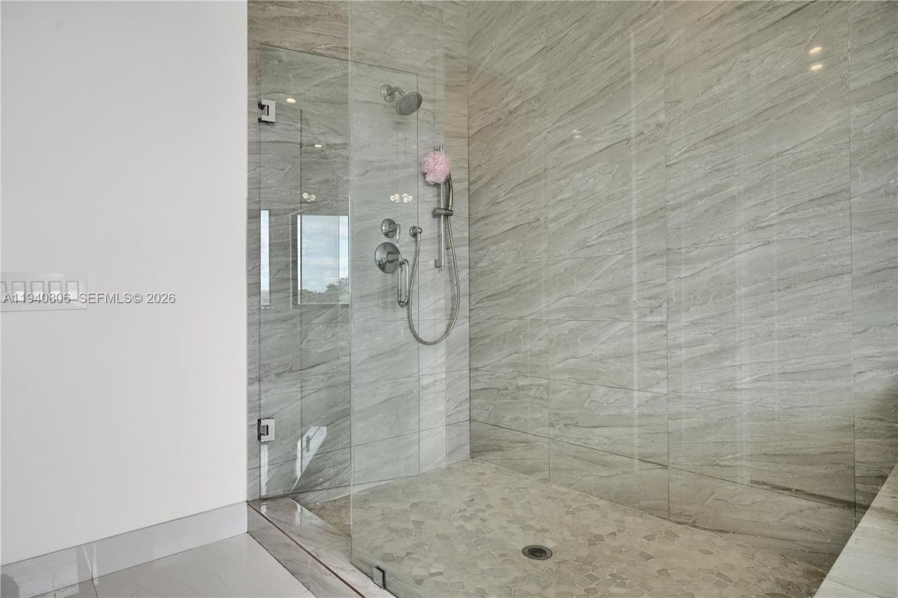 5635 Brookfield Cir W, Fort Lauderdale, FL 33312 Photo