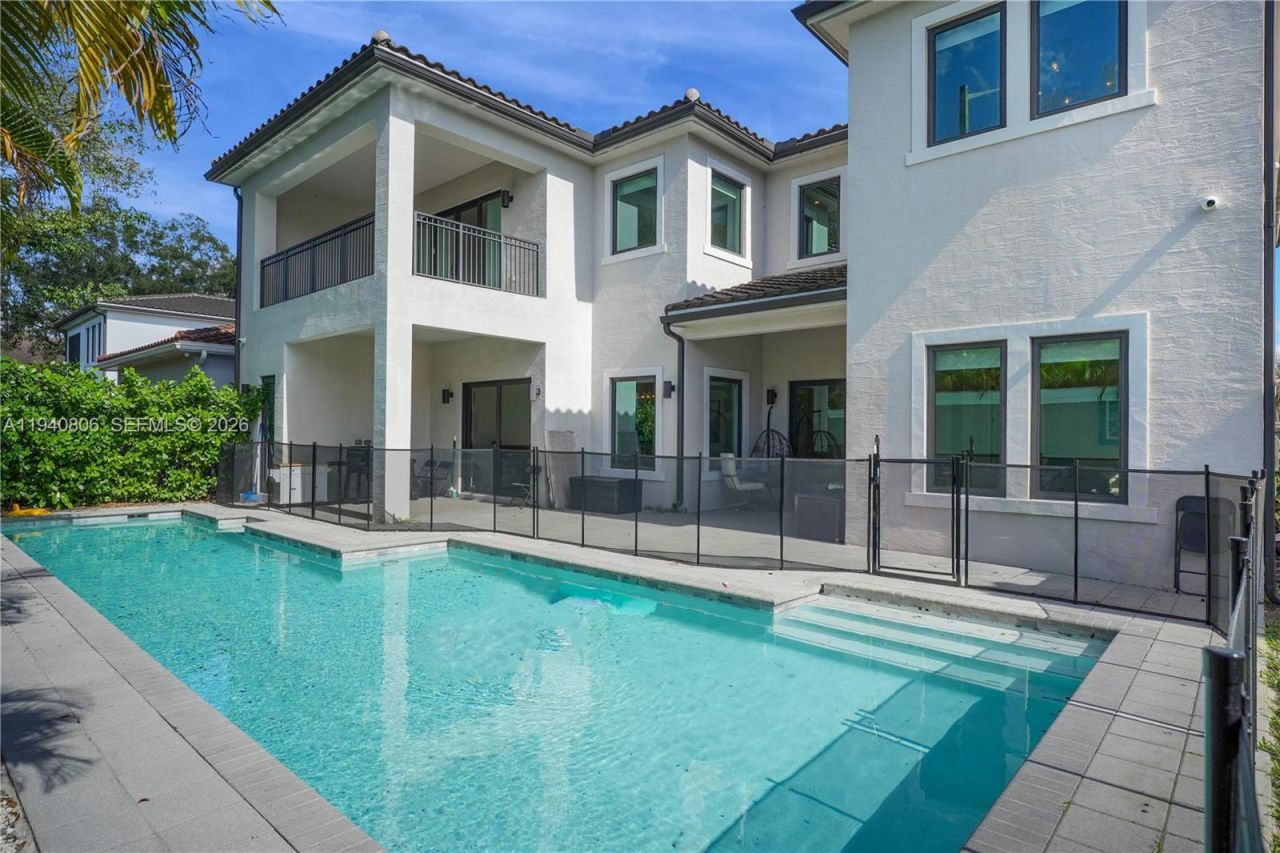 5635 Brookfield Cir W, Fort Lauderdale, FL 33312 Photo