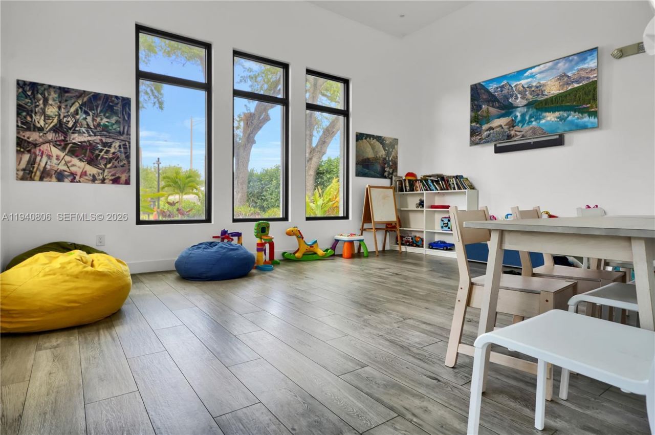 5635 Brookfield Cir W, Fort Lauderdale, FL 33312 Photo