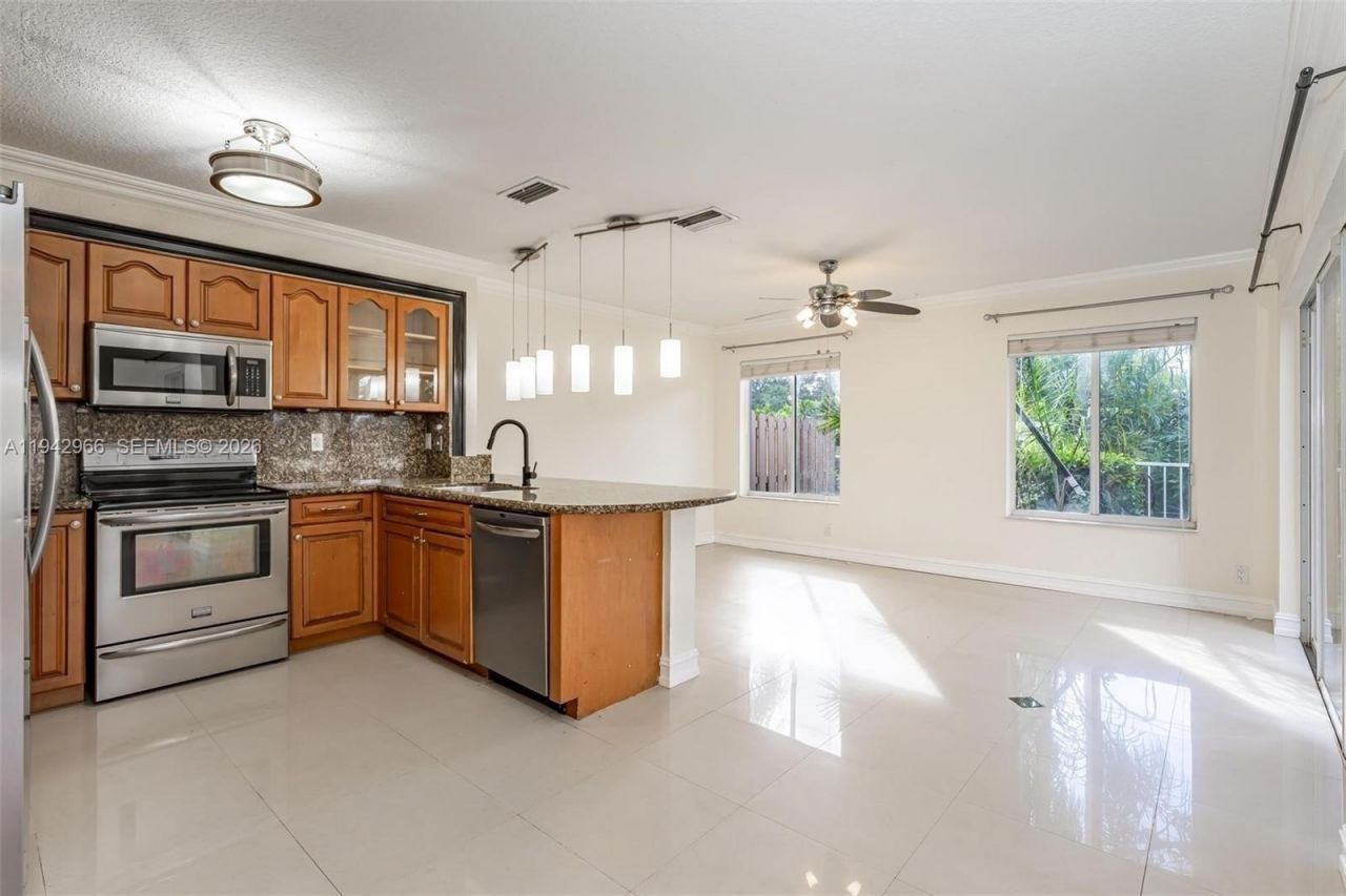 11191 SW 17th Mnr, Davie, FL 33324 Photo