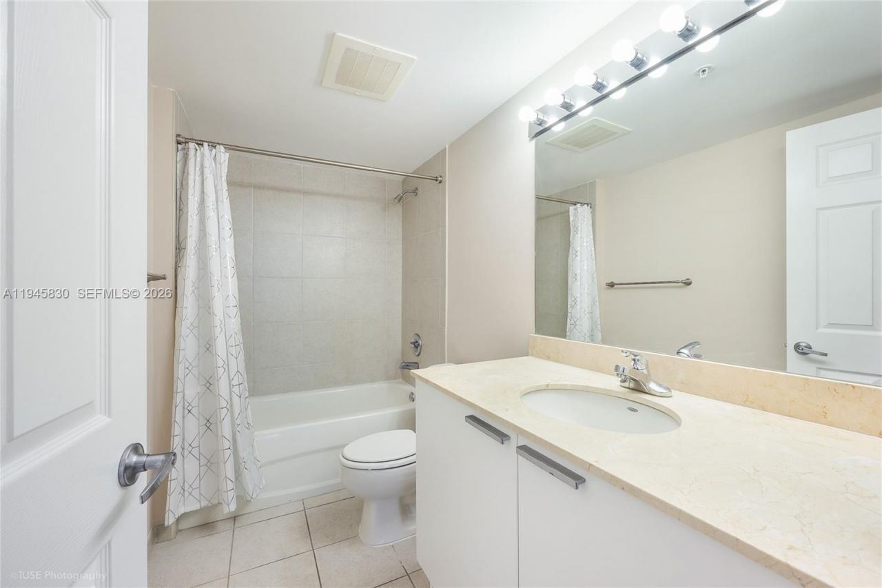 140 S Dixie Hwy, Unit TH101, Hollywood, FL 33020 Photo