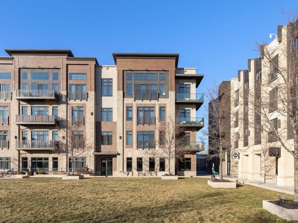15 W Executive Drive, Unit #405, Carmel, IN 46032