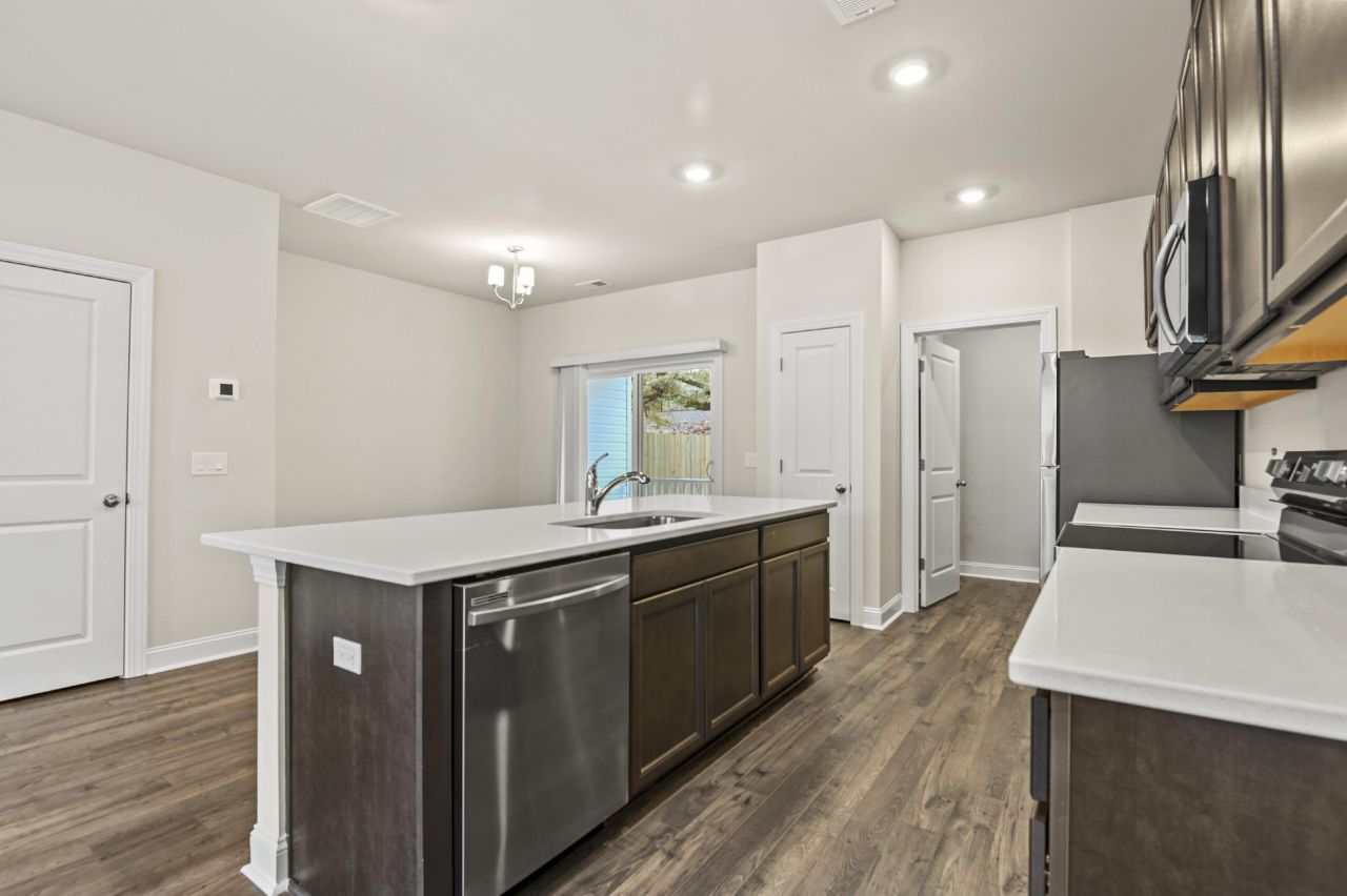 101 Langley Drive Photo 10