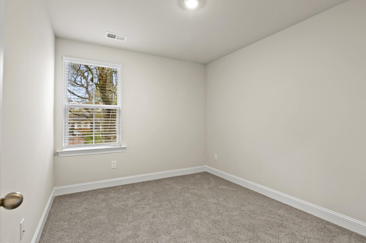 101 Langley Drive Photo 18