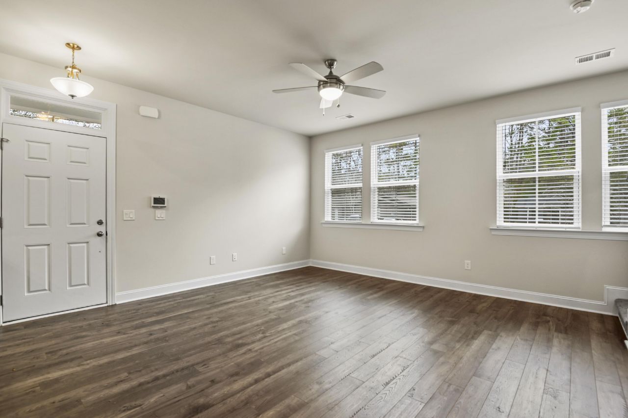 101 Langley Drive Photo 4