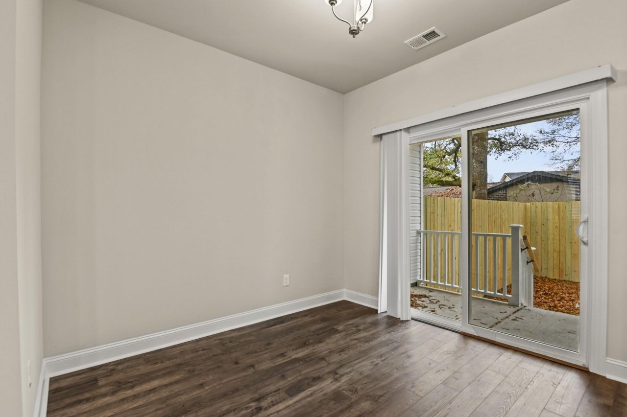 101 Langley Drive Photo 8