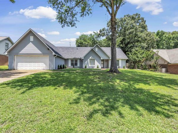 8910 MAGNOLIA LEAF CV, Memphis, TN 38018