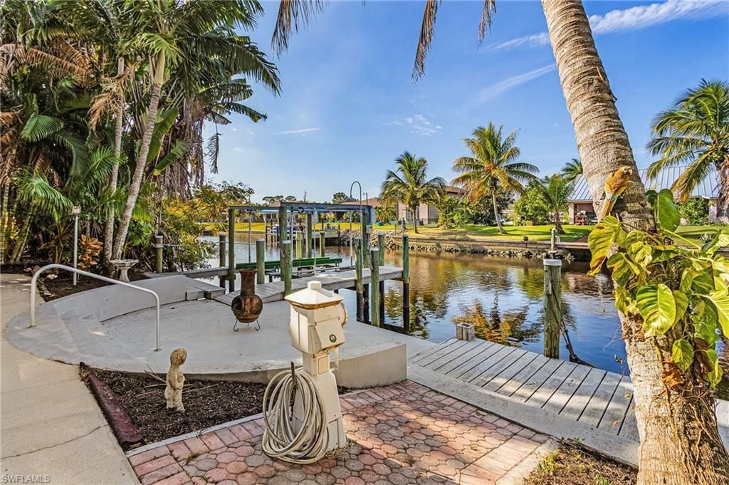 2123 Davis Blvd, Fort Myers, FL 33905 Photo