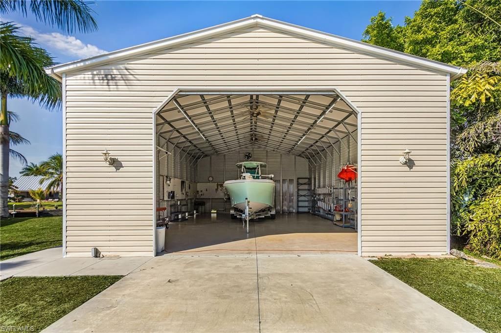 2123 Davis Blvd, Fort Myers, FL 33905 Photo