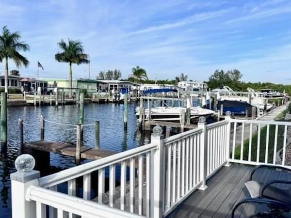 5533 Adam DR, Unit 800, NORTH FORT MYERS, FL 33917