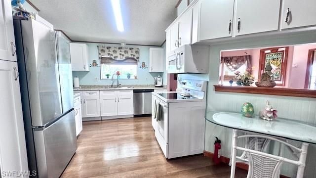 5533 Adam Dr, Unit 800, North Fort Myers, FL 33917 Photo