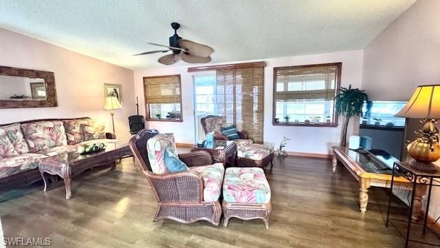 5533 Adam Dr, Unit 800, North Fort Myers, FL 33917 Photo