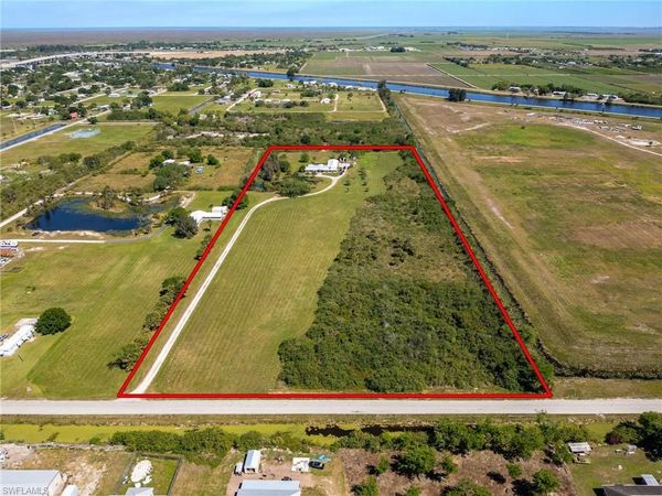 1085 West AVE, MOORE HAVEN, FL 33471