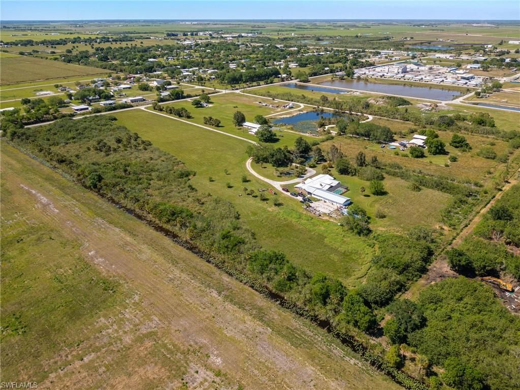 1085 West Ave, Moore Haven, FL 33471 Photo