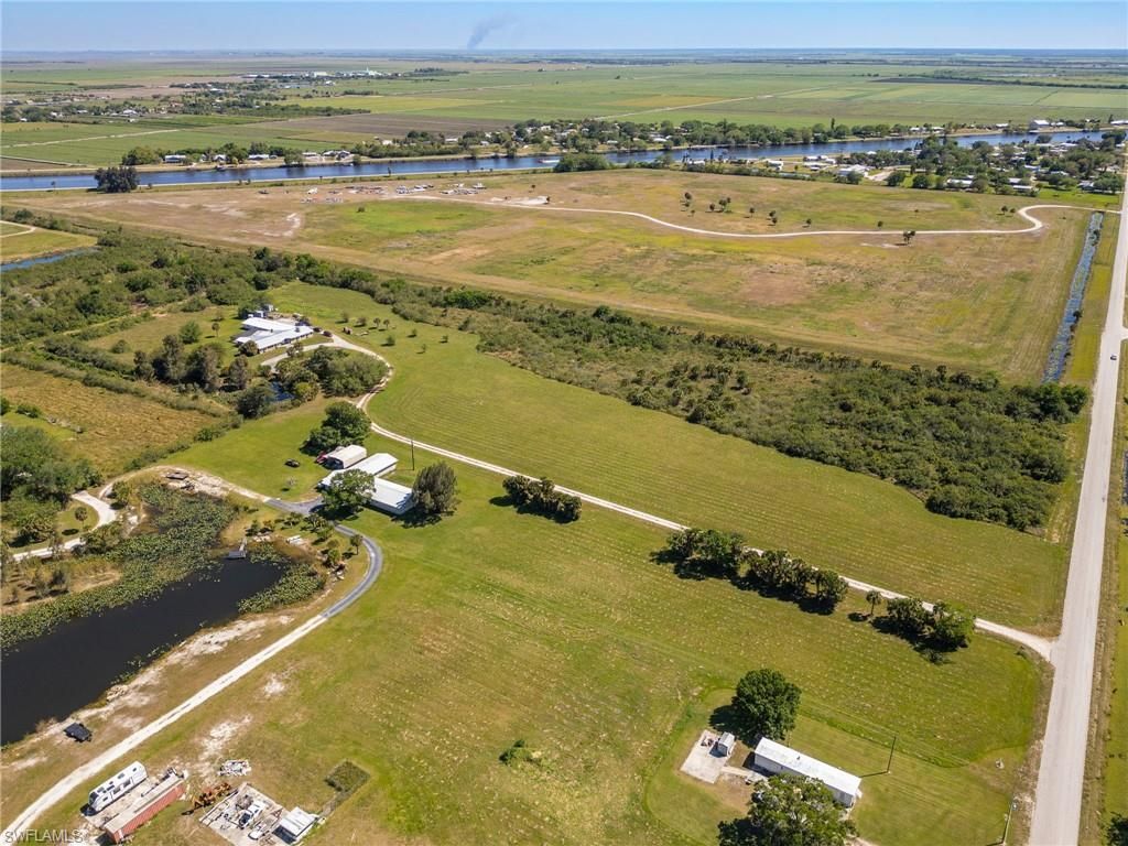 1085 West Ave, Moore Haven, FL 33471 Photo