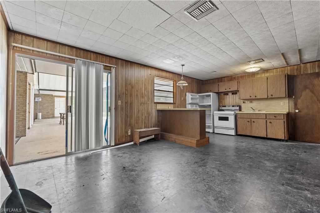 1085 West Ave, Moore Haven, FL 33471 Photo