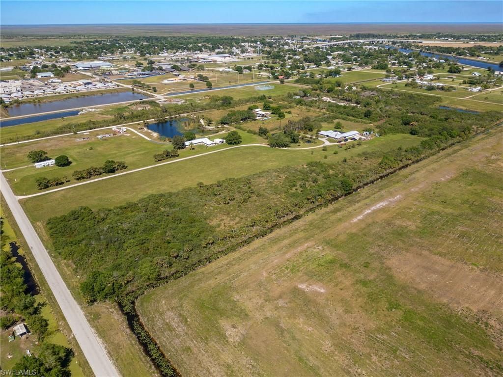 1085 West Ave, Moore Haven, FL 33471 Photo