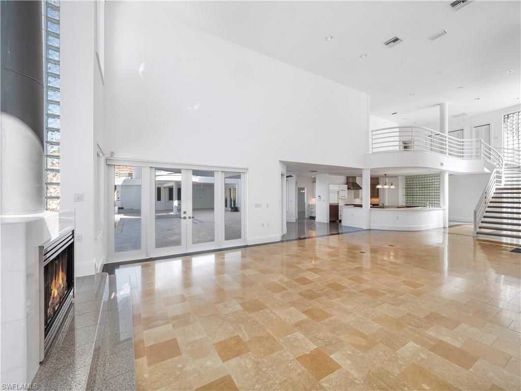 3402 W Riverside Dr, Fort Myers, FL 33901 Photo