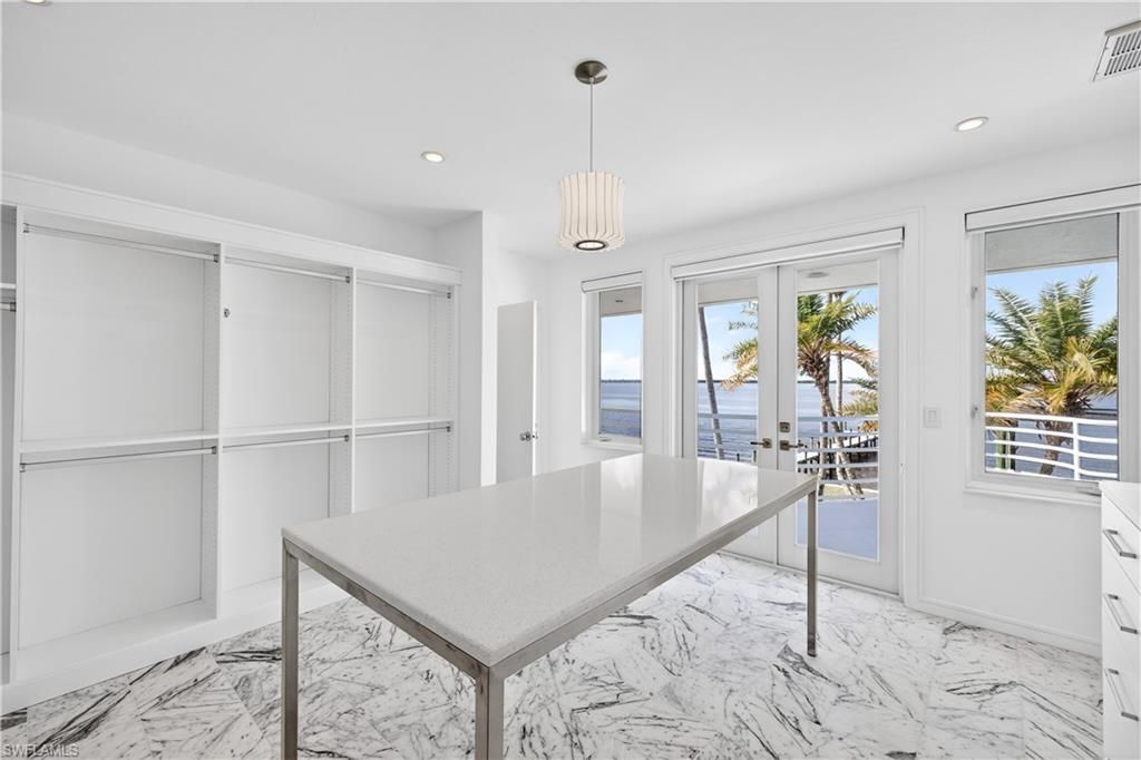 3402 W Riverside Dr, Fort Myers, FL 33901 Photo