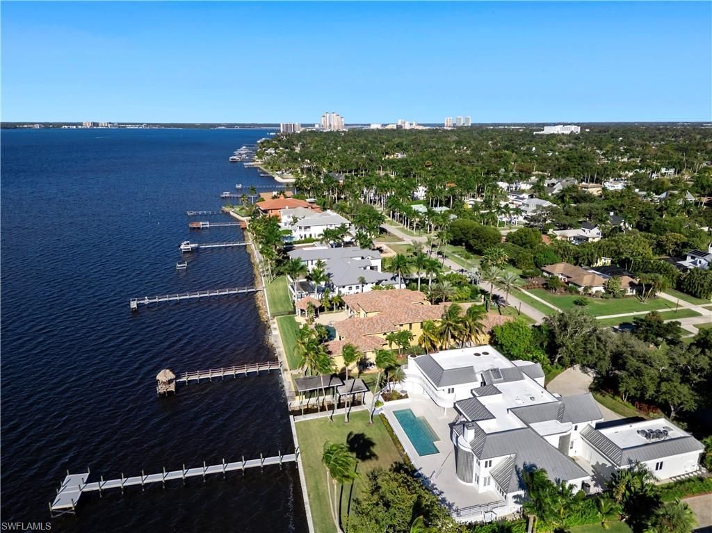 3402 W Riverside Dr, Fort Myers, FL 33901 Photo