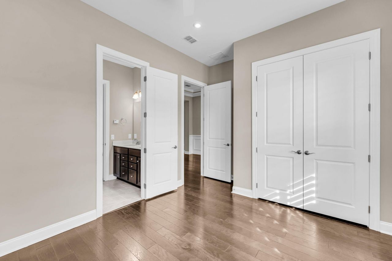 327 Tupelo Lake Drive Photo 7