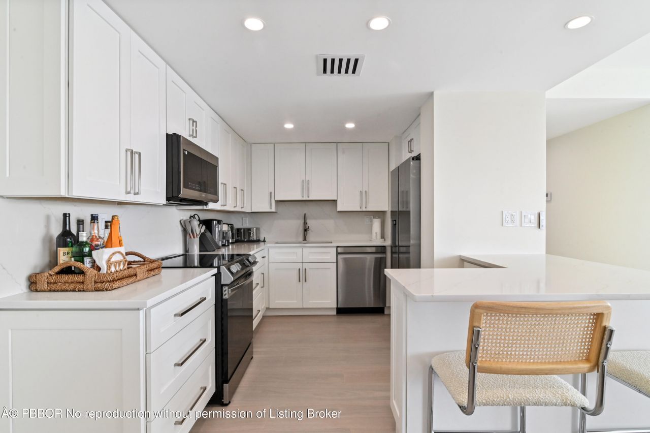 2600 N Flagler Drive, Unit 210, West Palm Beach, FL 33407 Photo