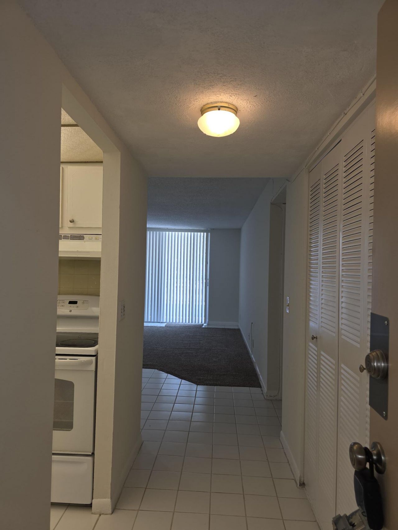470 Executive Center Drive, Unit 2k, West Palm Beach, FL 33401 Photo