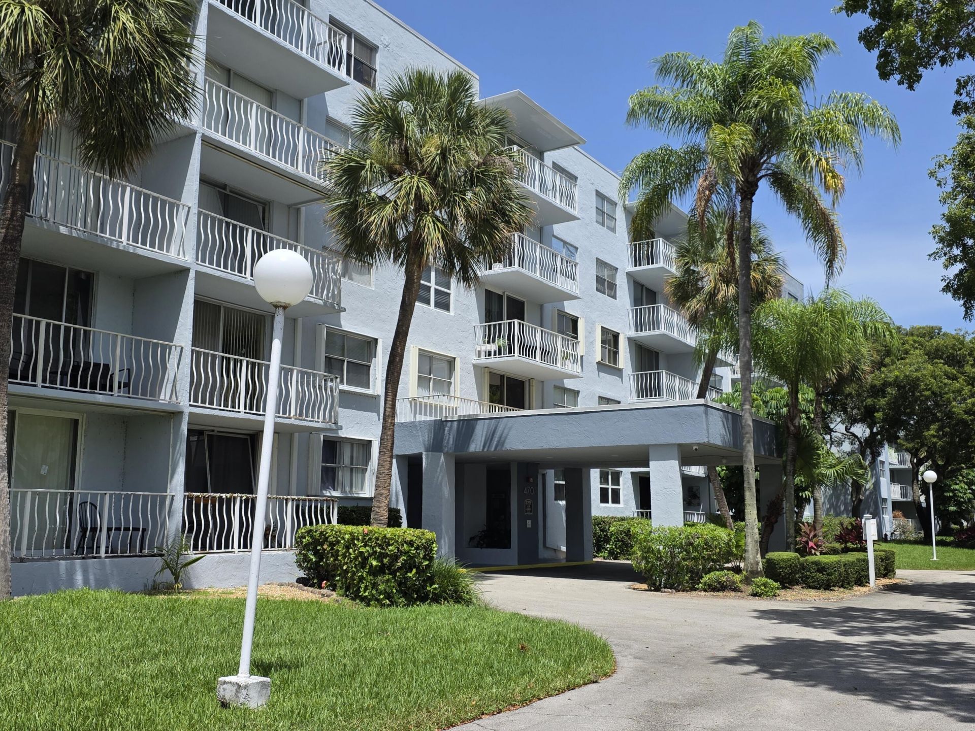 470 Executive Center Drive, Unit 2k, West Palm Beach, FL 33401 Photo
