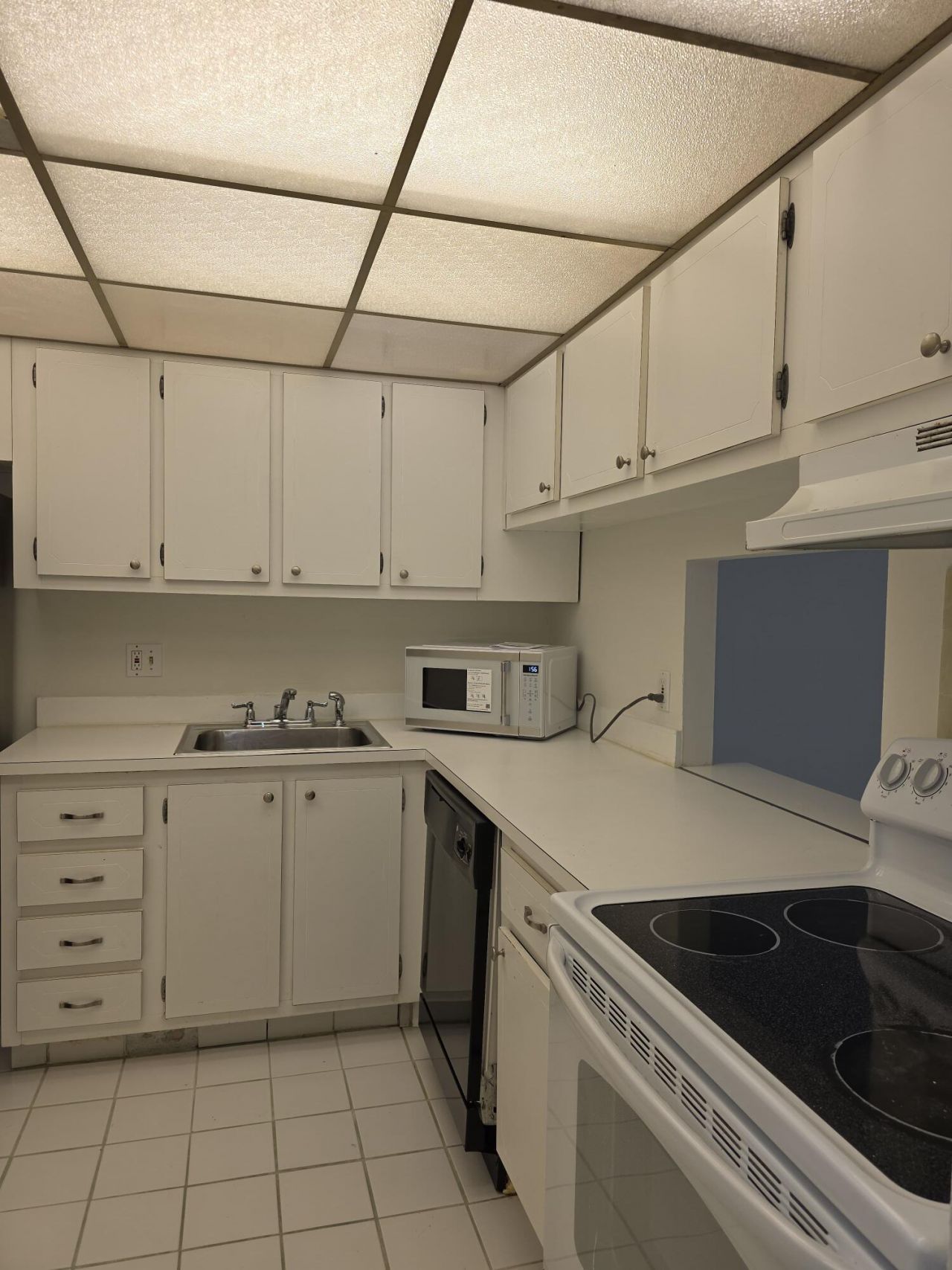 470 Executive Center Drive, Unit 2k, West Palm Beach, FL 33401 Photo