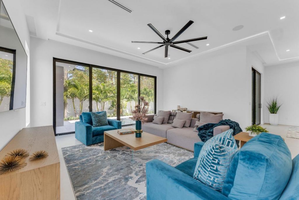 239 NE 11th Street, Delray Beach, FL 33444 Photo