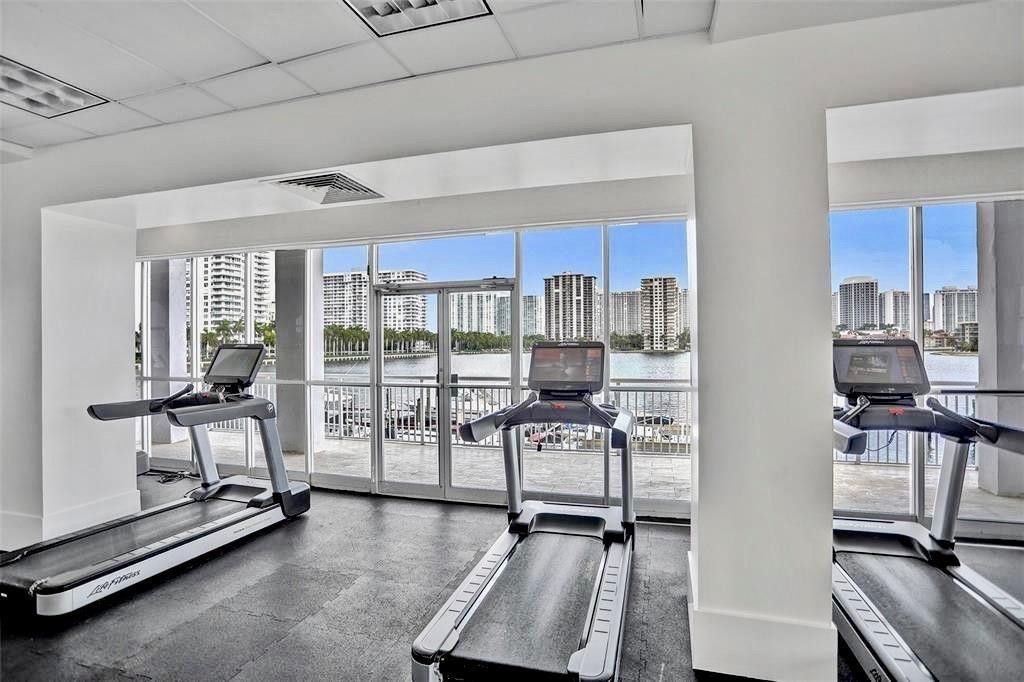18031 Biscayne Boulevard, Unit 1104, Aventura, FL 33160 Photo