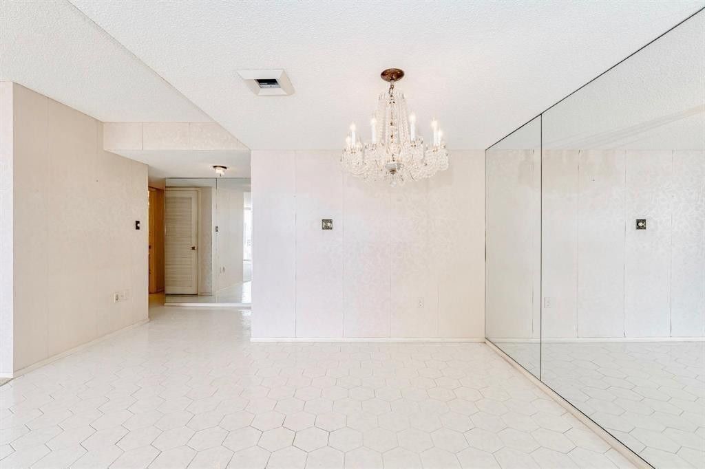 18031 Biscayne Boulevard, Unit 1104, Aventura, FL 33160 Photo
