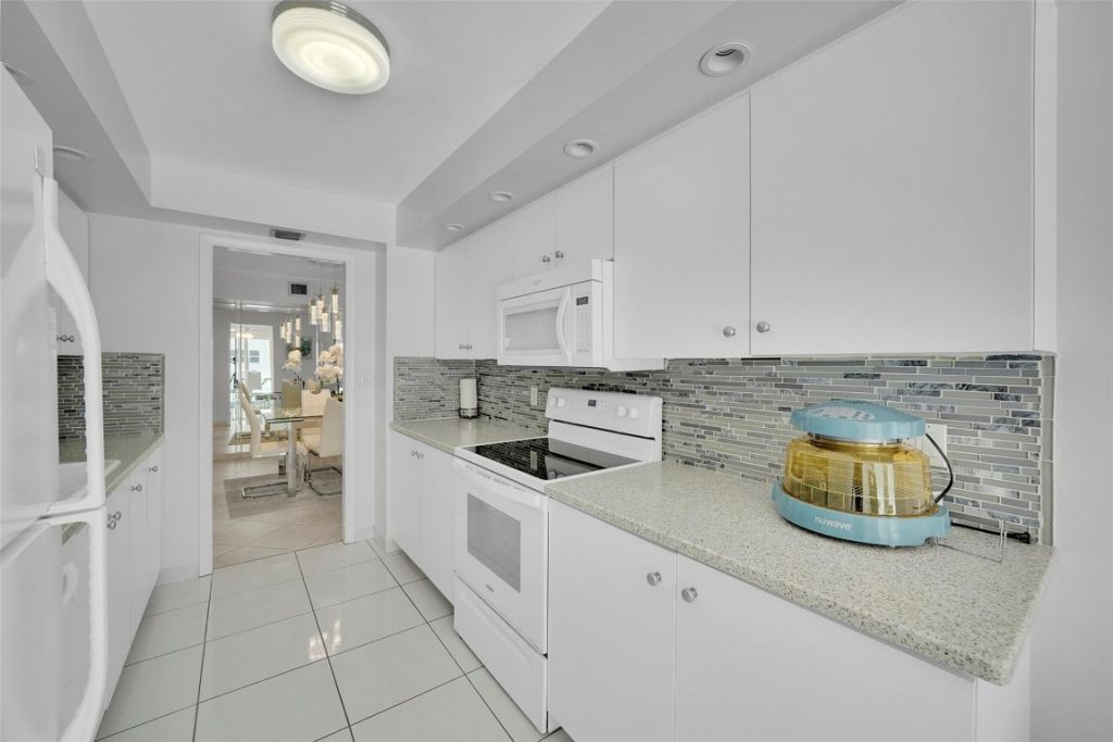 3410 Galt Ocean Dr, Unit 204N, Fort Lauderdale, FL 33308 Photo