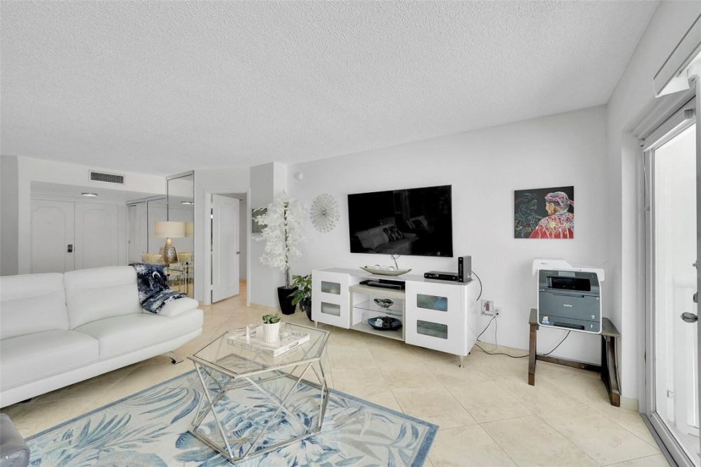 3410 Galt Ocean Dr, Unit 204N, Fort Lauderdale, FL 33308 Photo