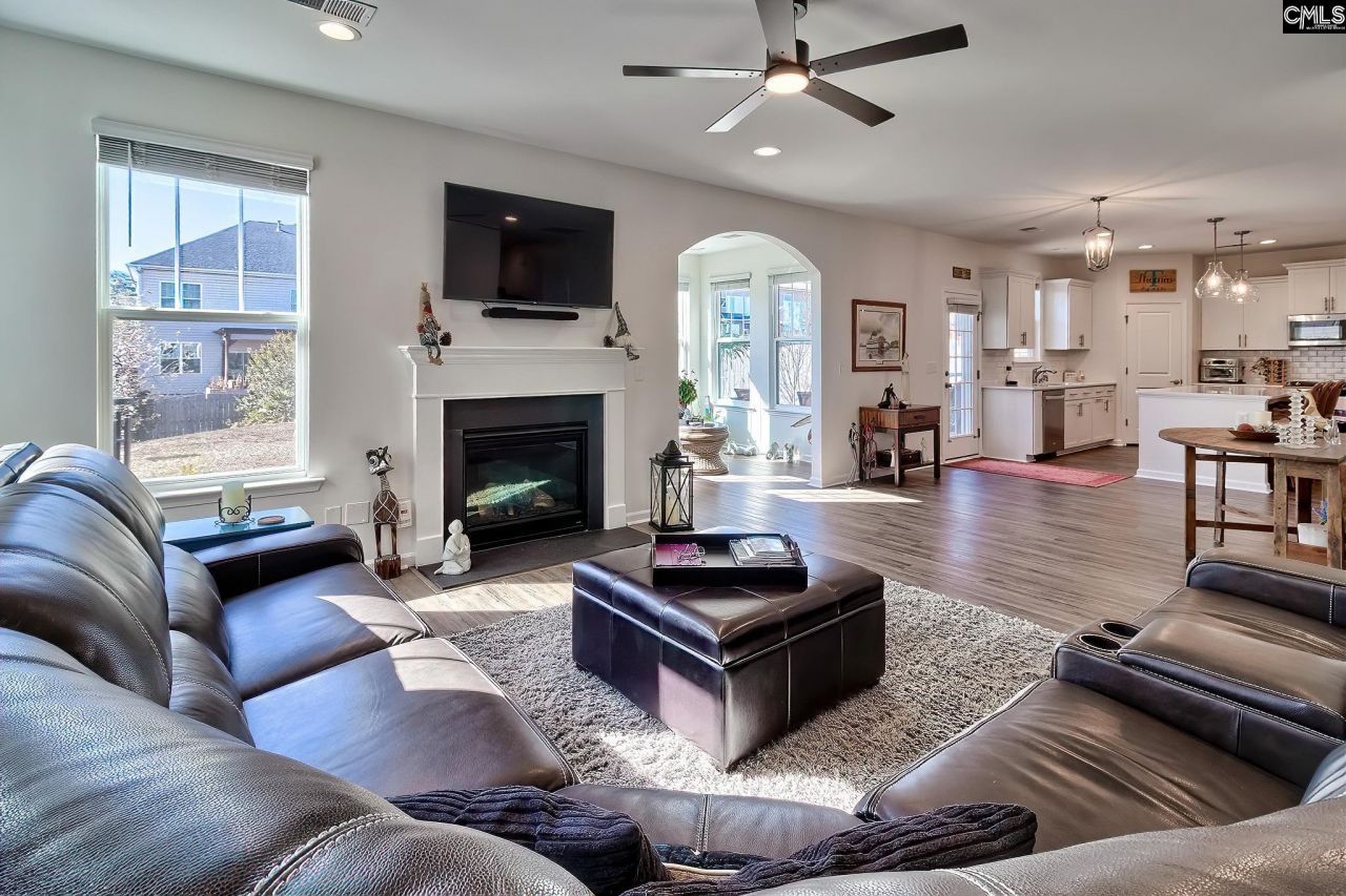 113 Mill Glen Drive Photo 8