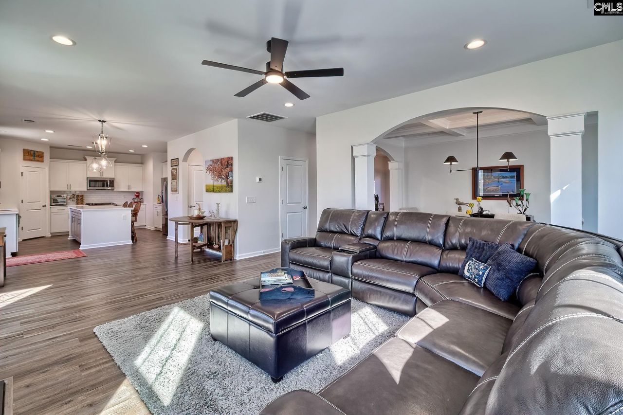 113 Mill Glen Drive Photo 9