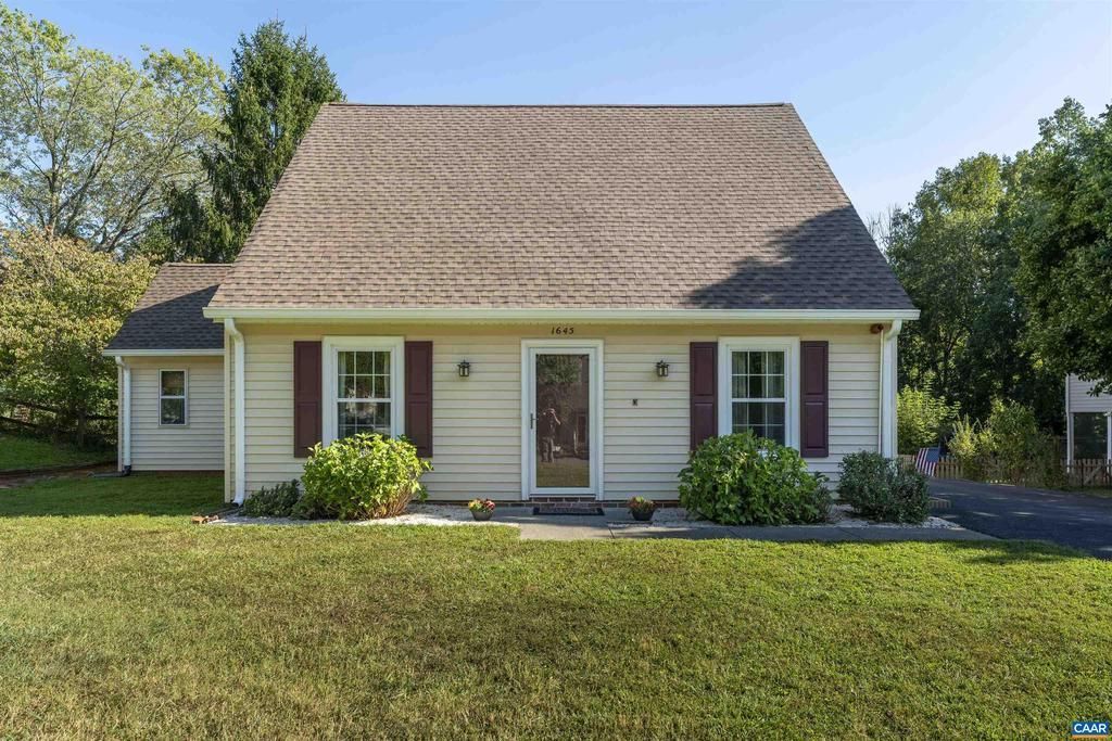 1645 Ravens Pl, Charlottesville, VA 22911 Main Photo