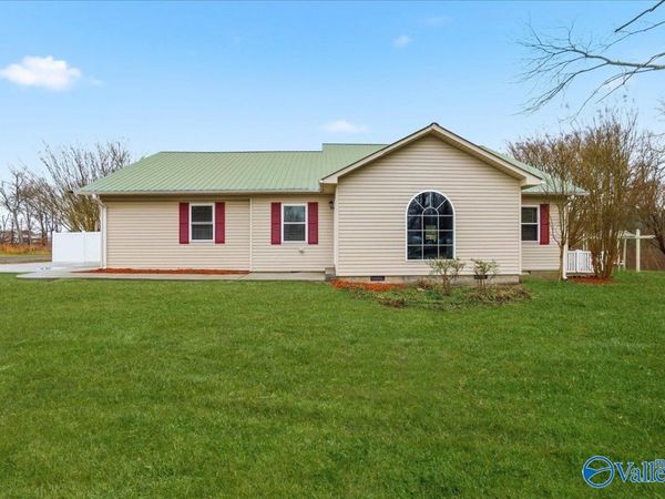 141 Old Silo Road, Laceys Spring, AL 35754