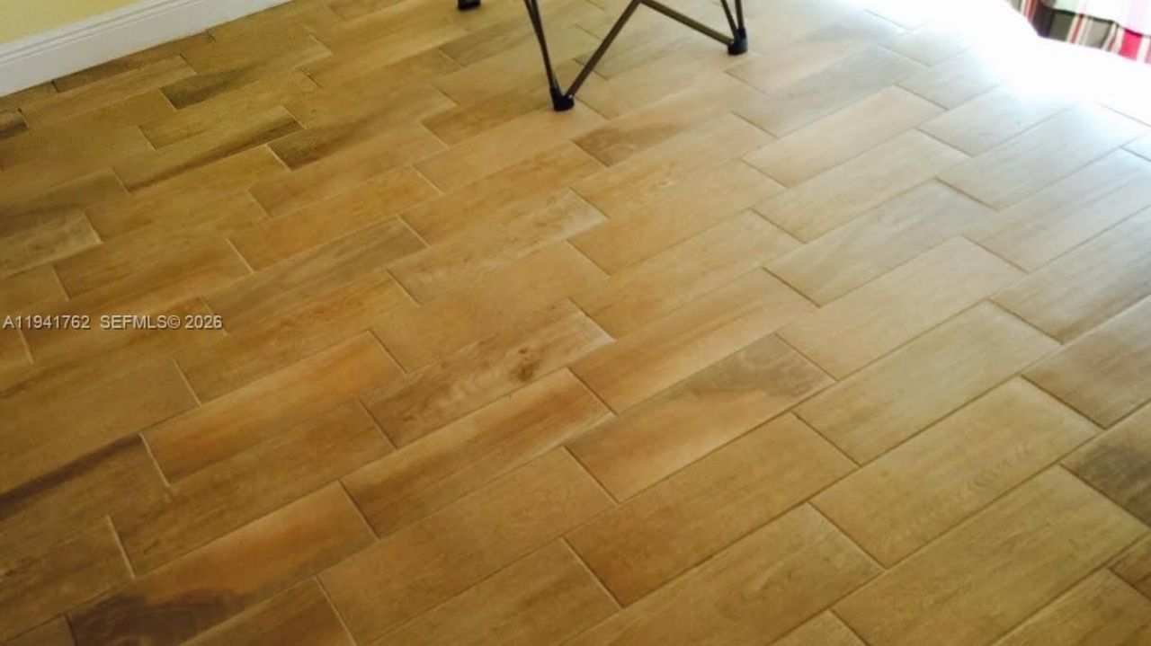 6855 Abbott Ave, Unit 601, Miami Beach, FL 33141 Photo