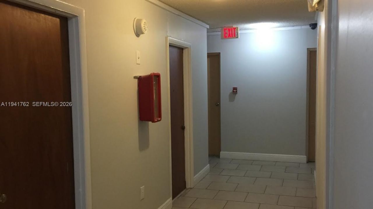 6855 Abbott Ave, Unit 601, Miami Beach, FL 33141 Photo