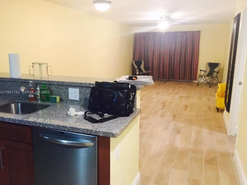 6855 Abbott Ave, Unit 601, Miami Beach, FL 33141 Photo