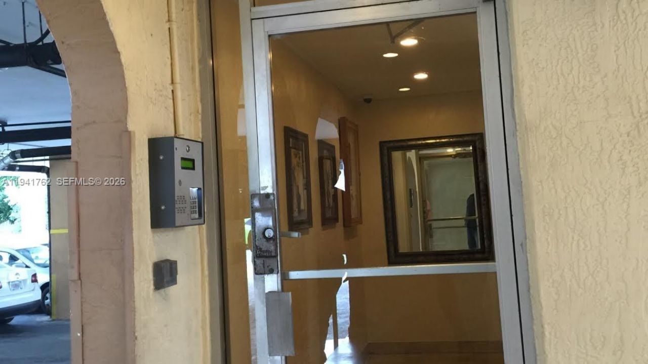 6855 Abbott Ave, Unit 601, Miami Beach, FL 33141 Photo