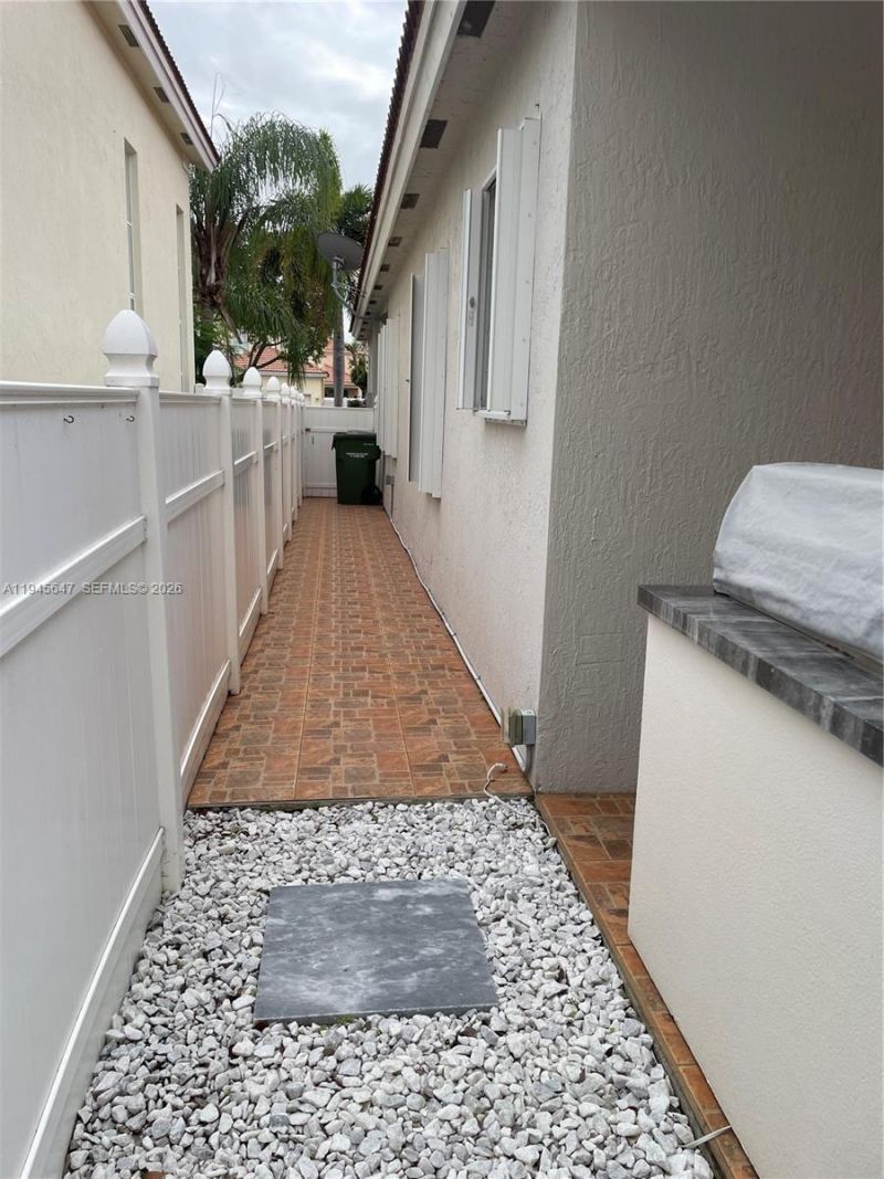 3725 NE 11th St, Homestead, FL 33033 Photo